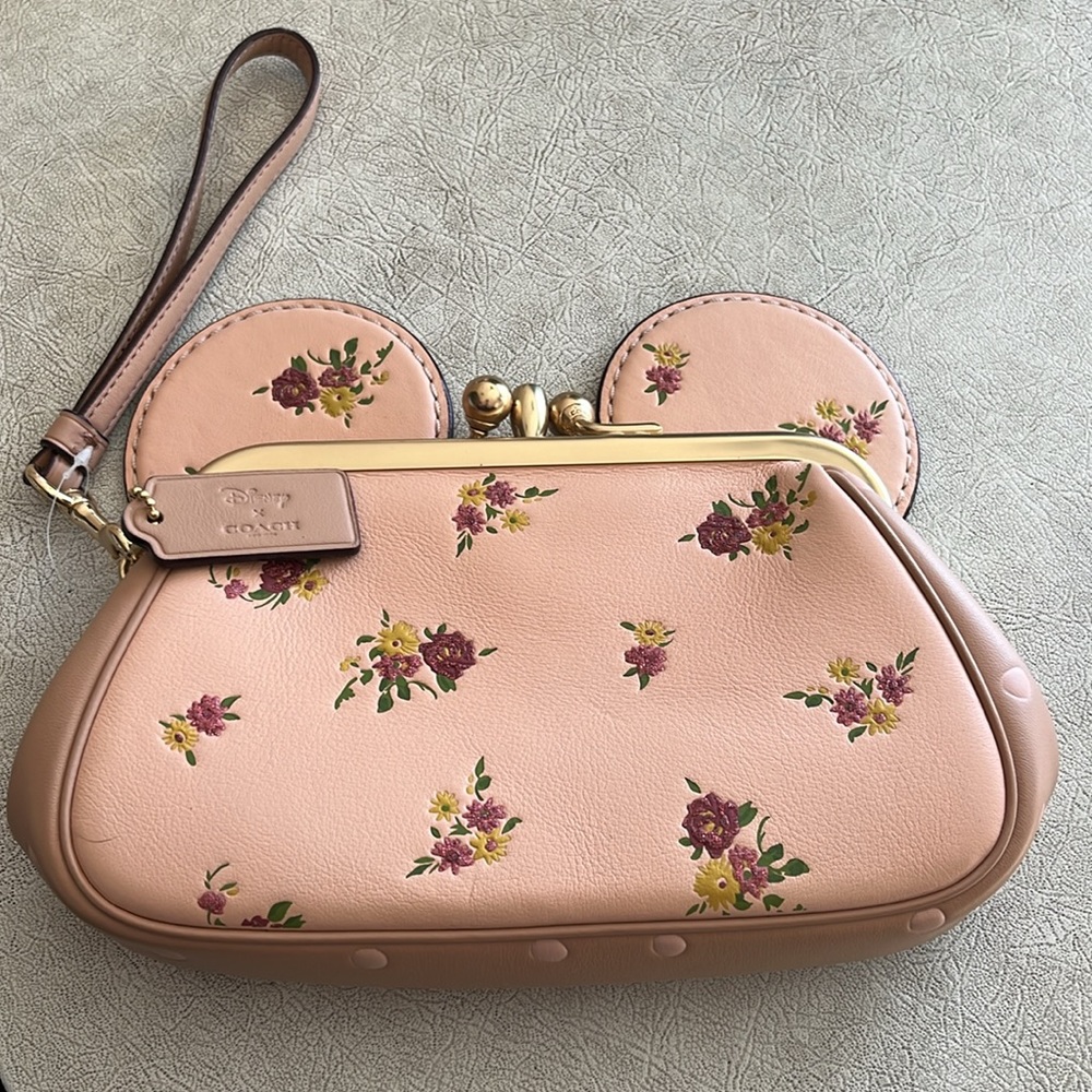 Disney x coach floral wristlet brand new - Picture 2 of 2